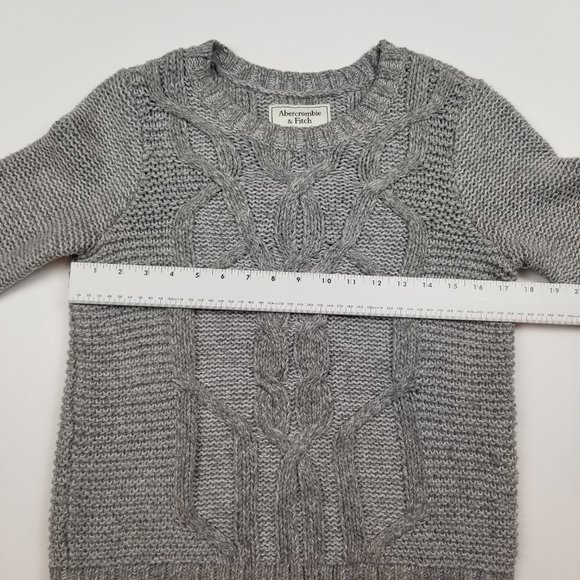 Abercrombie Gray Cable Knit Cozy Crewneck Fisherman Sweater sz S - Picture 3 of 9
